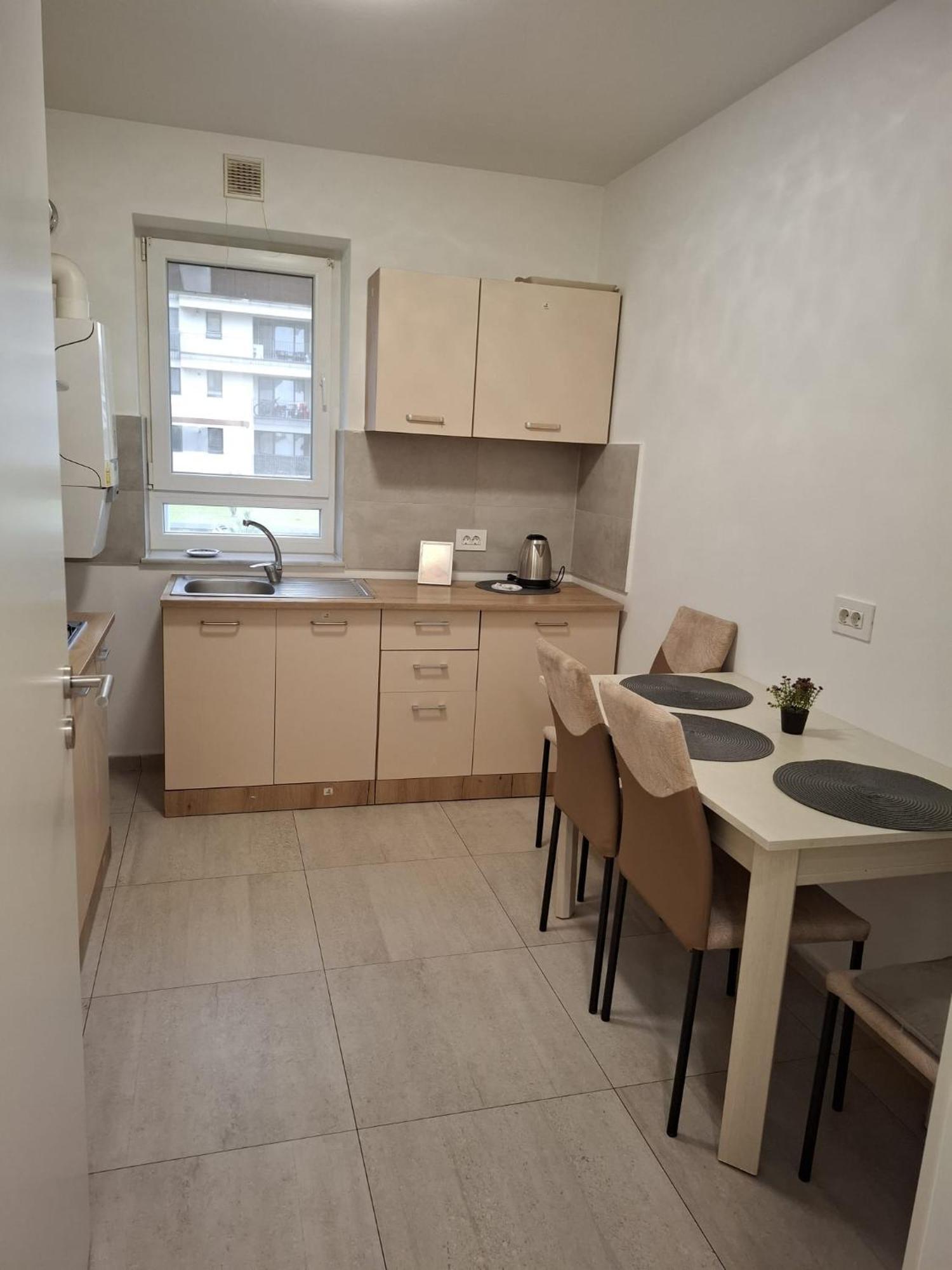 Kasper Cozy Apartments - Coresi Mall #Braşov Exterior foto